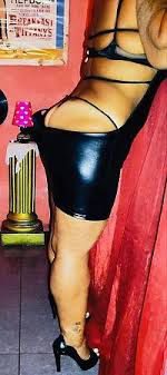 🇮🇪🇮🇪LA MILF CURVY DELLA PORTA ACCANTO OSPITO E RAGGIUNGO 🇮🇪🇮🇪