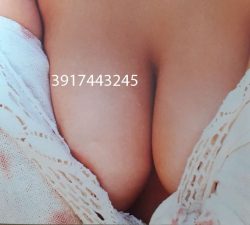 A BRUNICO! MILF ATTRAENTE, SENSUALE, MOLTO MOLTO PORCELLINA.. PER UN INCONTRO DAVVERO INDIMENTICABILE AUTO SEXY CAR